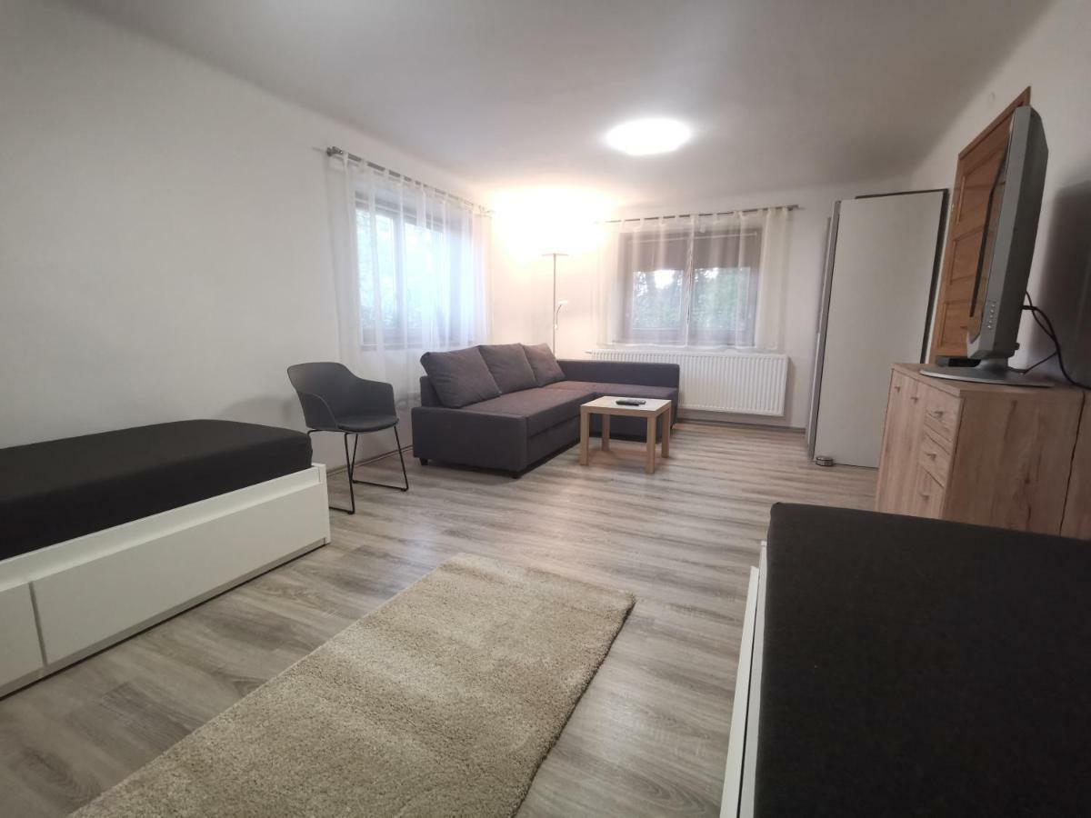 Szent Erzsebet Apartmanhaz 凯奇凯梅特 外观 照片