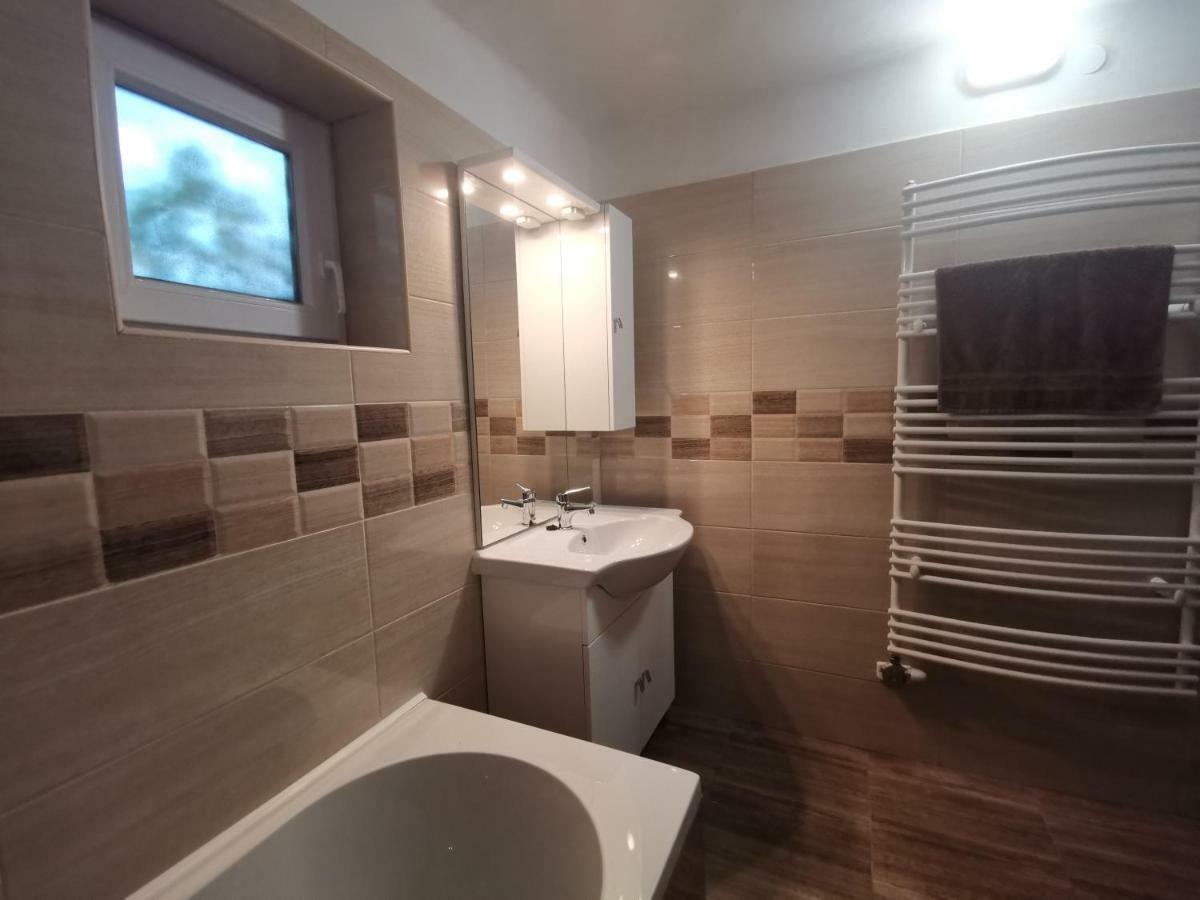 Szent Erzsebet Apartmanhaz 凯奇凯梅特 外观 照片