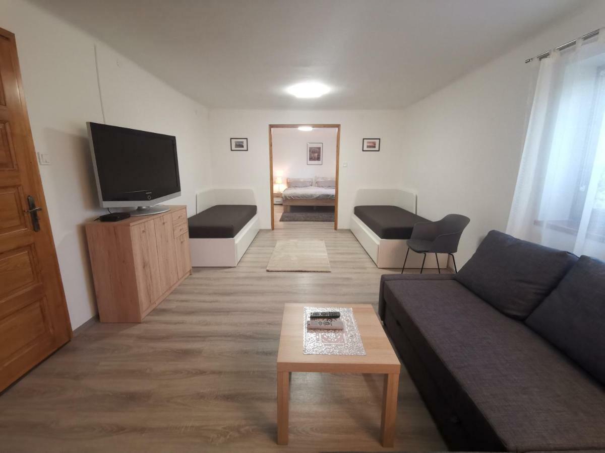 Szent Erzsebet Apartmanhaz 凯奇凯梅特 外观 照片
